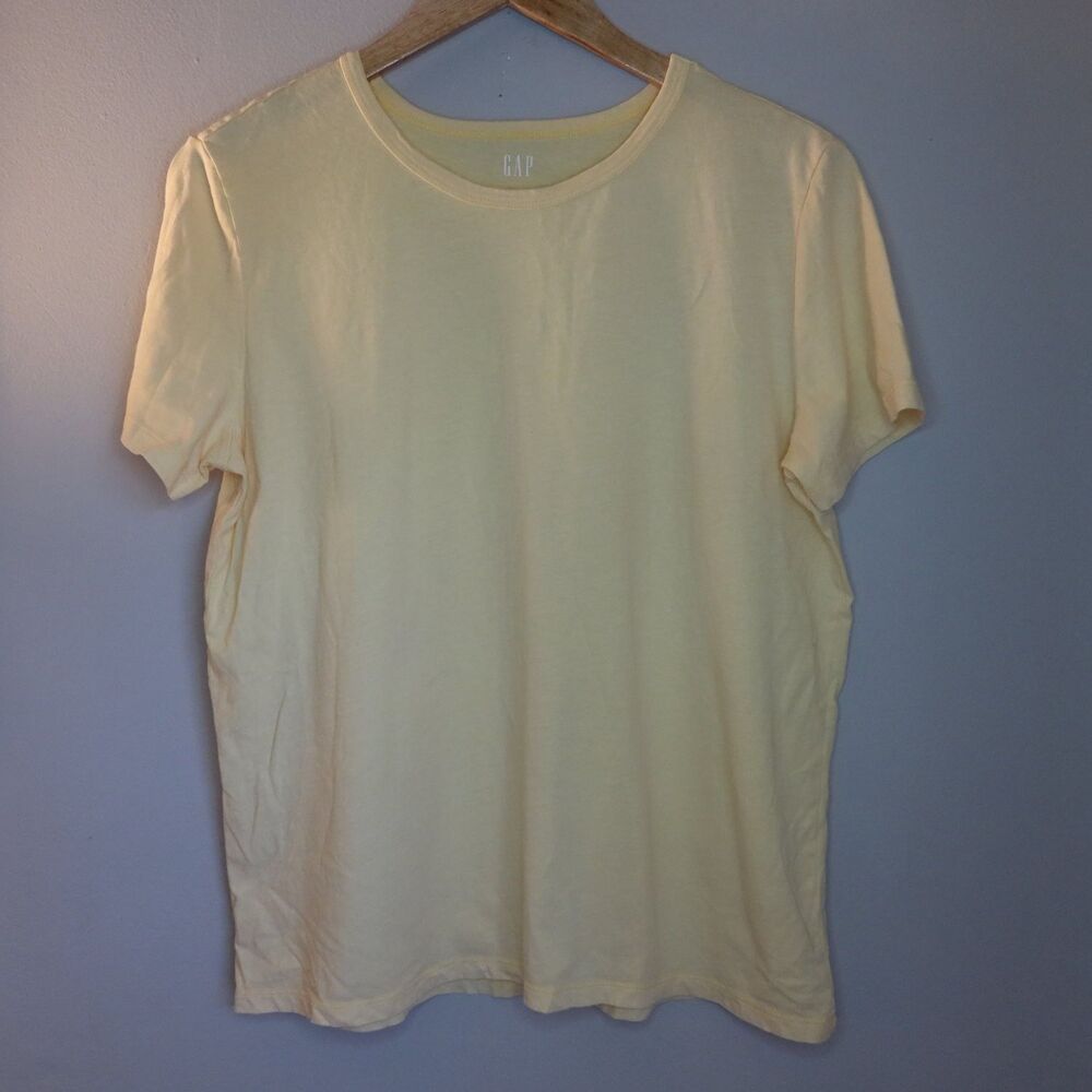 Gap T-Shirt Womens L Yellow Crew Neck Short Sleeve Tagless Print Neckline